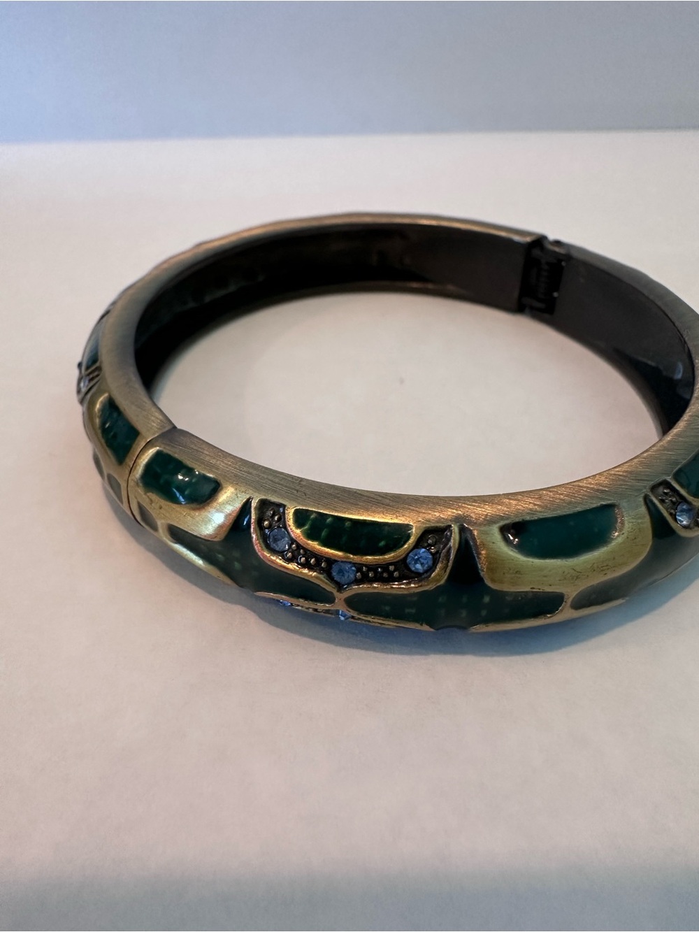 2 Coldwater Creek maroon and green with Goldtone Bracelets - Picture 12 of 13